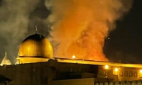اخماد النيران التي اندلعت في محيط المسجد الأقصى وأتت على اشجار وممتلكات اخرى